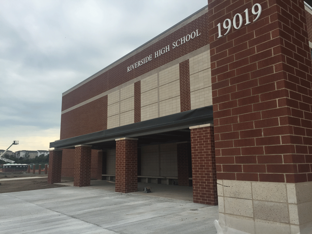 View at front of the new Riverside High School in Loudoun County (WTOP/Max Smith)