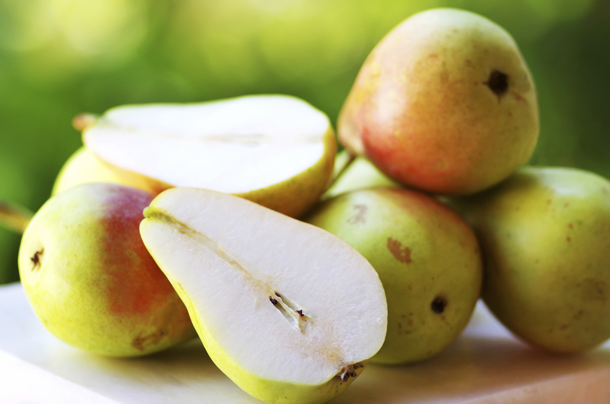 Study: Pear juice could help prevent hangovers
