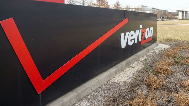 Herndon’s XO Communications sells fiber optic network to Verizon for $1.8B