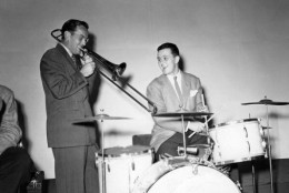 NEW YORK - CIRCA 1940:  Glenn Miller (left) of the Glenn Miller Orchestra and his drummer perform in circa 1940 in New York. (Photo by PoPsie Randolph/Michael Ochs Archives/Getty Images)