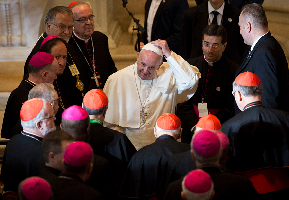 WYNNEWOOD, PA - SEPTEMBER 27:  Pope Francis greets bishops and cardinals after speaking at Saint Charles Borromeo Seminary, September 27, 2015 in Wynnewwod, Pennsylvania. After visiting Washington and New York City, Pope Francis concludes his tour of the U.S. with events in Philadelphia on Saturday and Sunday. (Photo by Drew Angerer/Getty Images)
