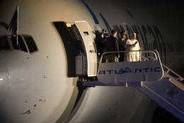 Pope Francis waves to the crowd at Philadelphia International Airport in Philadelphia as he departs for Rome on Sunday, Sept. 27, 2015. Pope Francis wrapped up his 10-day trip to Cuba and the United States on Sunday. (AP Photo/Laurence Kesterson, pool)
