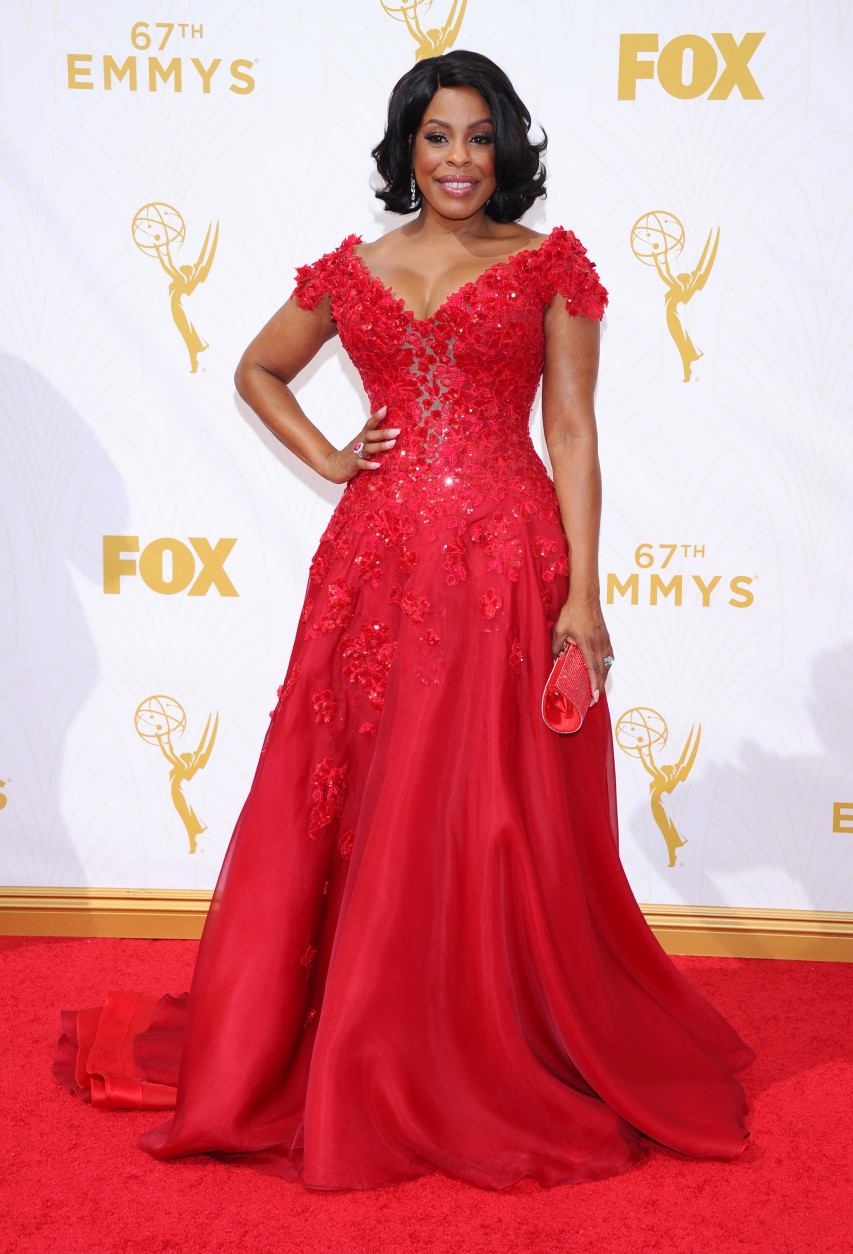 Niecy Nash arrives at the 67th Primetime Emmy Awards on Sunday, Sept. 20, 2015, at the Microsoft Theater in Los Angeles. (Photo by Vince Bucci/Invision for the Television Academy/AP Images)