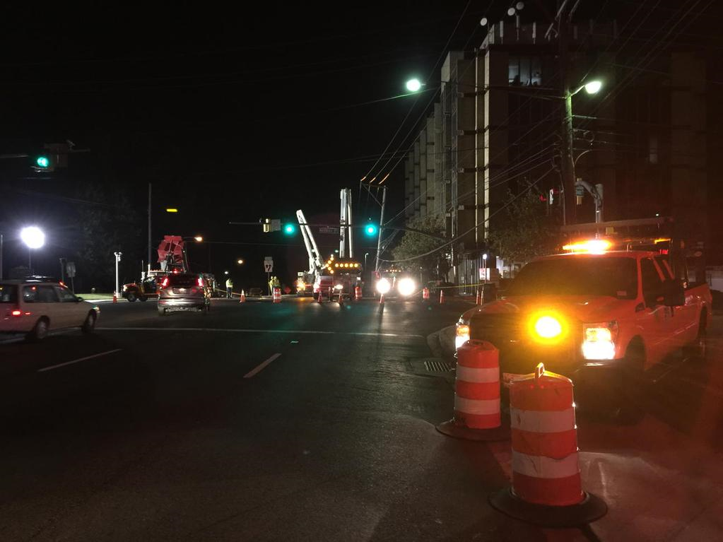 Connecticut Avenue remains closed at Knowles Avenue as of about 6 a.m. Wednesday. (WTOP/Kristi King)