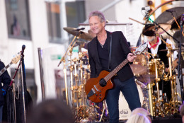 NEW YORK, NY - OCTOBER 09:  Lindsey Buckingham of Fleetwood Mac performs on NBC's "Today" at the NBC's TODAY Show on October 9, 2014 in New York, New York.  (Photo by Noam Galai/Getty Images)