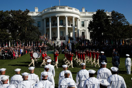 WASHINGTON, DC - SEPTEMBER 23:  Pope Francis and U.S. President Barack Obama review the U.S. Army's Old Guard Fife and Drum Corps during the arrival ceremony at the White House on September 23, 2015 in Washington, DC. The Pope begins his first trip to the United States at the White House followed by a visit to St. Matthew's Cathedral, and will then hold a Mass on the grounds of the Basilica of the National Shrine of the Immaculate Conception.  (Photo by Win McNamee/Getty Images)