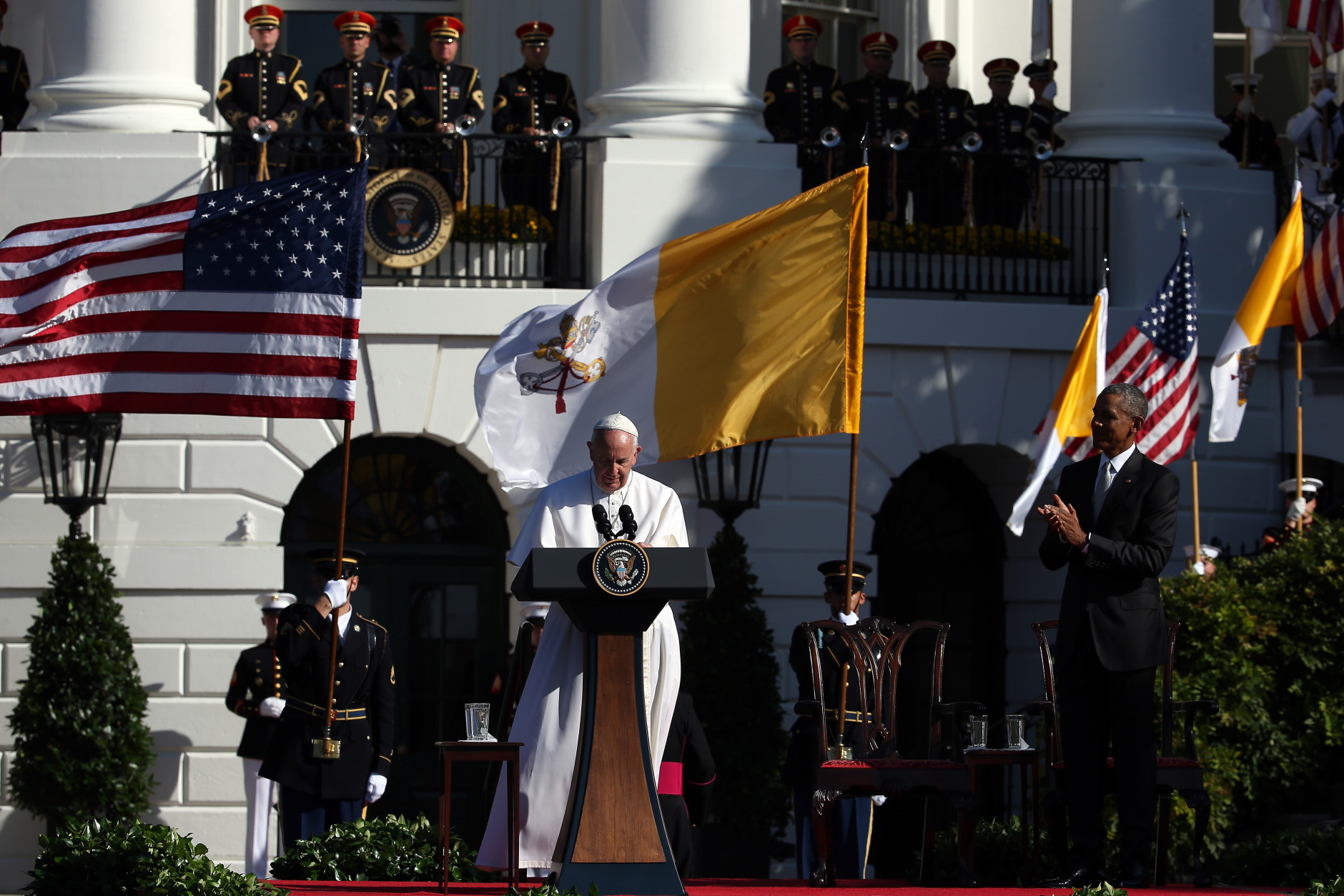 Pope Francis and U.S. President Barack Obama participate in an arrival ceremony at the White House on September 23, 2015 in Washington, DC. The Pope begins his first trip to the United States at the White House followed by a visit to St. Matthew's Cathedral, and will then hold a Mass on the grounds of the Basilica of the National Shrine of the Immaculate Conception. *** Local Caption *** Barack Obama; Pope Francis