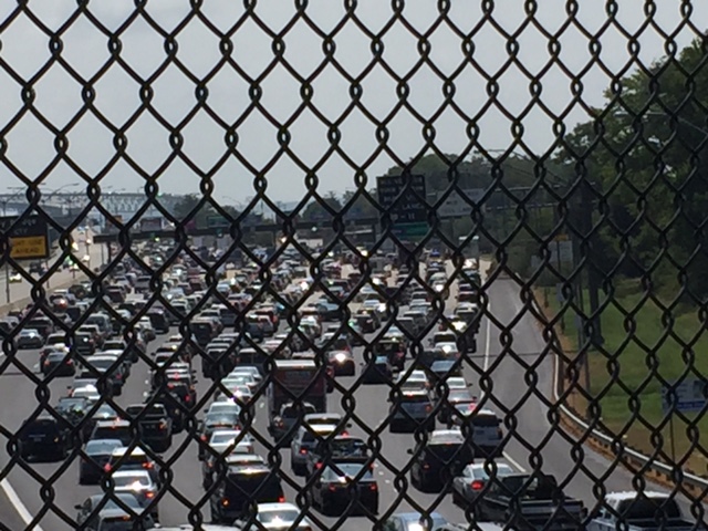 Traffic backups begin Labor Day weekend on Bay Bridge