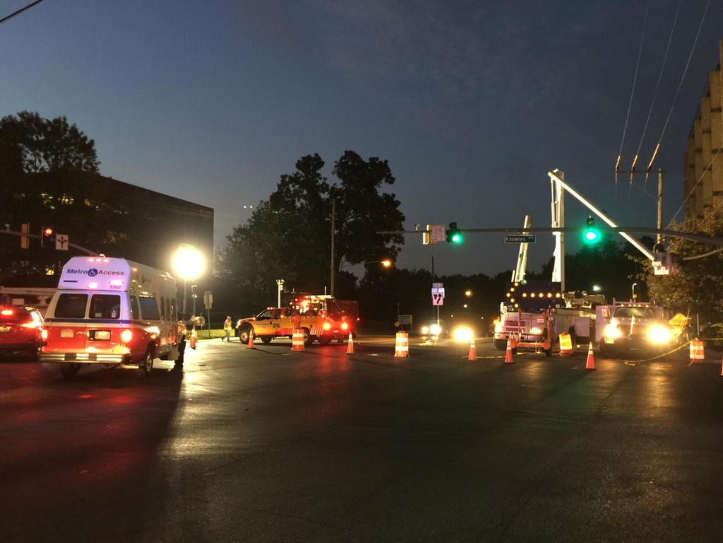 Preparations are underway to open northbound Connecticut Avenue at Knowles Avenue. (WTOP/Kristi King)