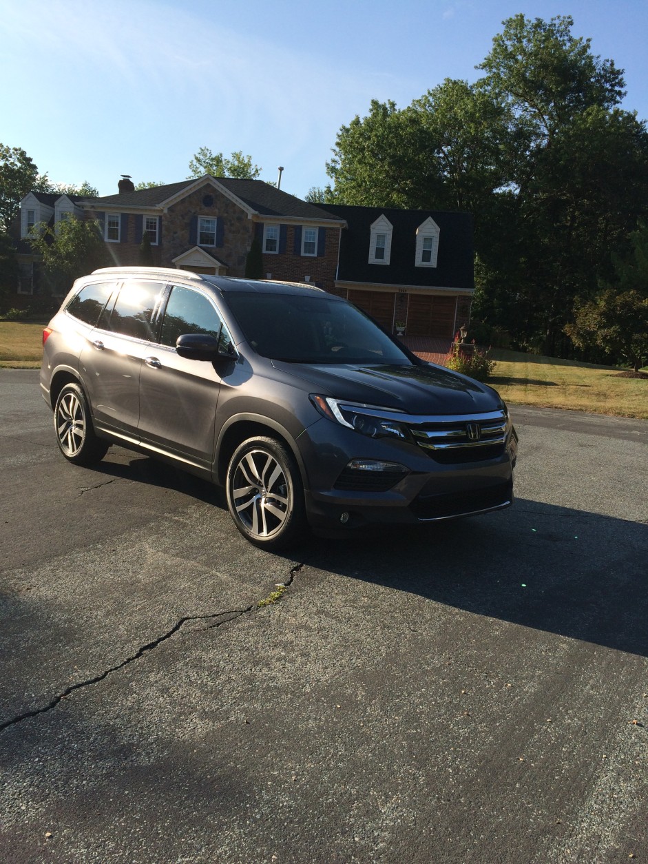The 2016 Honda Pilot Elite is a much improved crossover with many features and nicely appointed interior. (WTOP/Mike Parris)