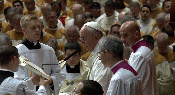 Pope Francis says Mass at the Cathedral Basilica of St. Peter and Paul Saturday morning in Philadelphia. (NBC4 screen grab)