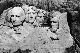 UNITED STATES - MAY 12:  Workers Put The Finishing Touches On Mount Rushmore, In The Black Hills Of South Dakota, On June 12, 1941. This National Monument Sculpted In The Granite After An Idea From The Historian Doane Robinson In 1923 And The Work Of Sculptor Gutzon Borglum.  (Photo by Keystone-France/Gamma-Keystone via Getty Images)