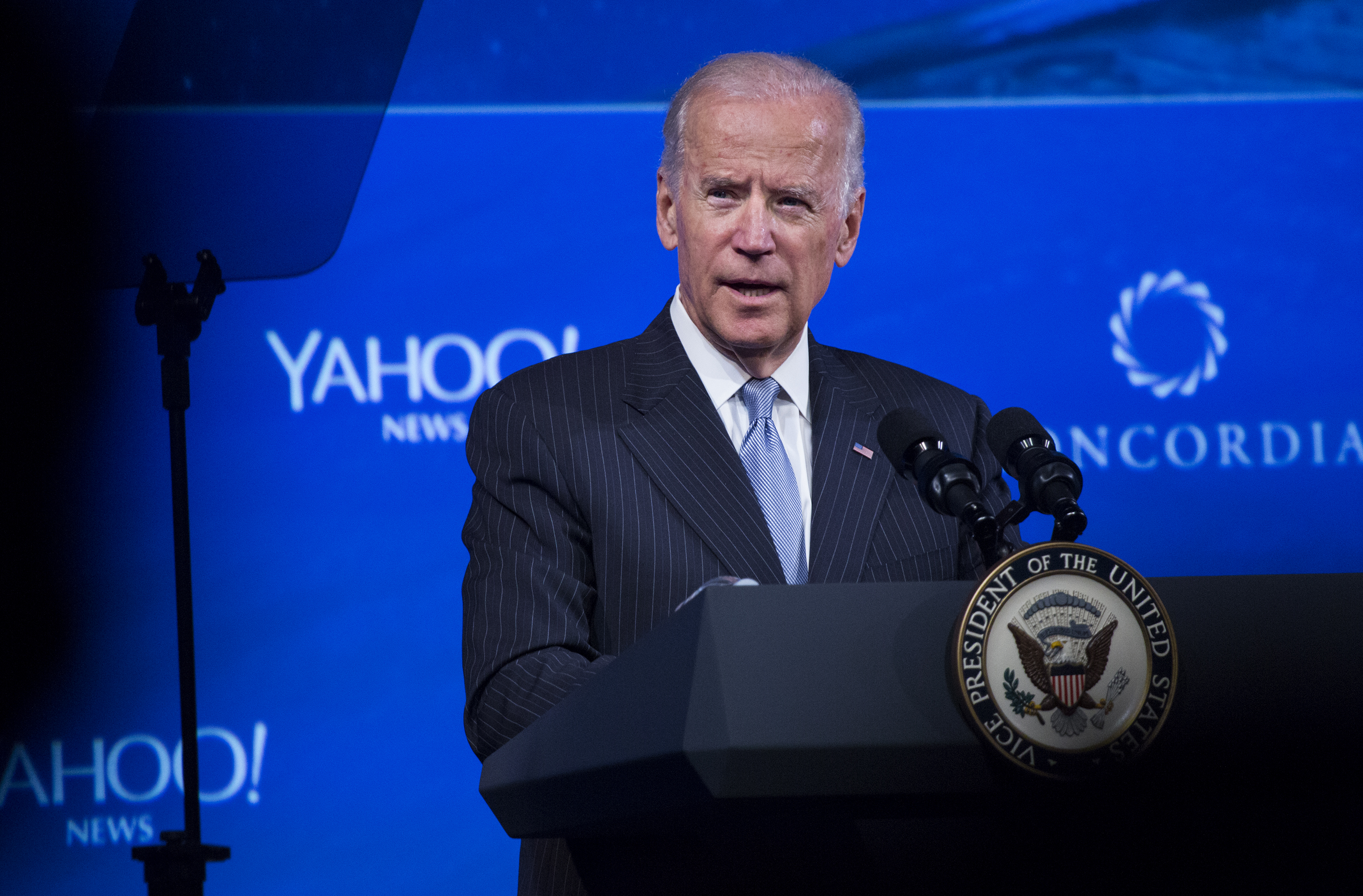 Biden announces he won’t run in 2016