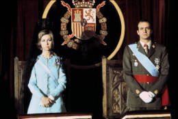 SPAIN - NOVEMBER 01:  Investiture Of Juan Carlos 1St In Spain On November 1975  (Photo by Keystone-France/Gamma-Keystone via Getty Images)