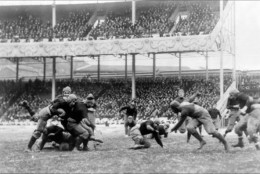 UNITED STATES - CIRCA 1916:  Army-Navy Game  (Photo by Buyenlarge/Getty Images)