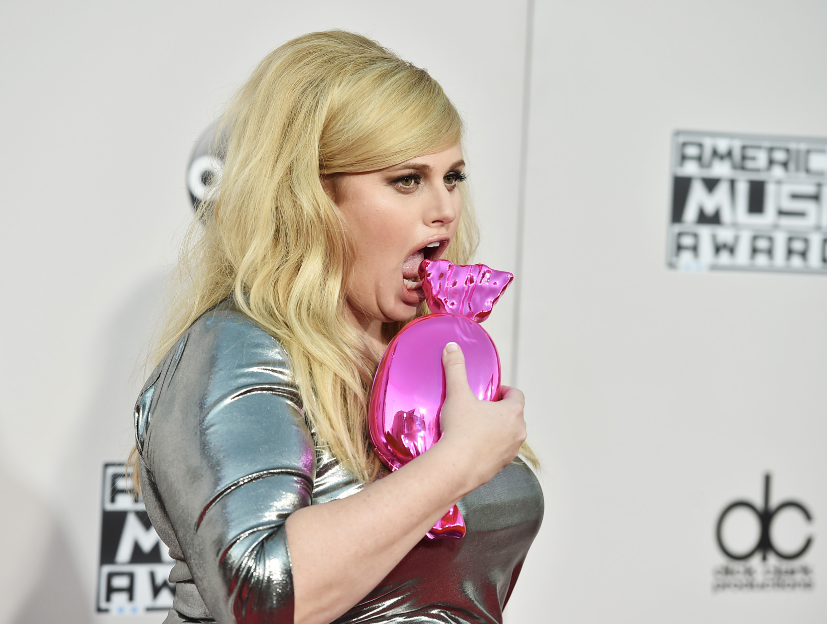 Rebel Wilson arrives at the American Music Awards at the Microsoft Theater on Sunday, Nov. 22, 2015, in Los Angeles. (Photo by Jordan Strauss/Invision/AP)