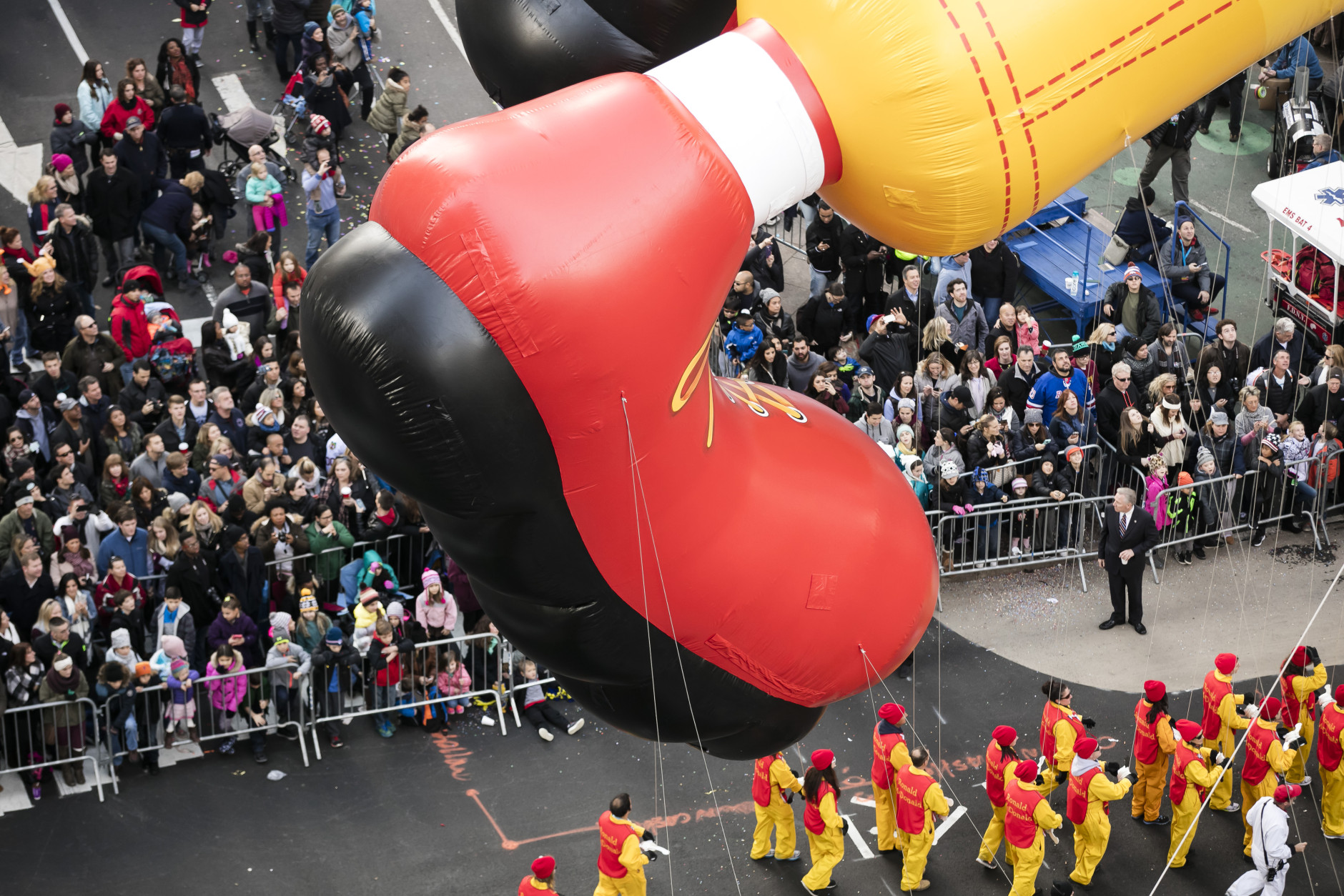 The Ronald McDonald balloon goes down 6th Avenue for the 89th annual Macy's Thanksgiving Day Parade as seen from above street level on Thursday, Nov. 26, 2015, in New York. (Photo by Ben Hider/Invision/AP)