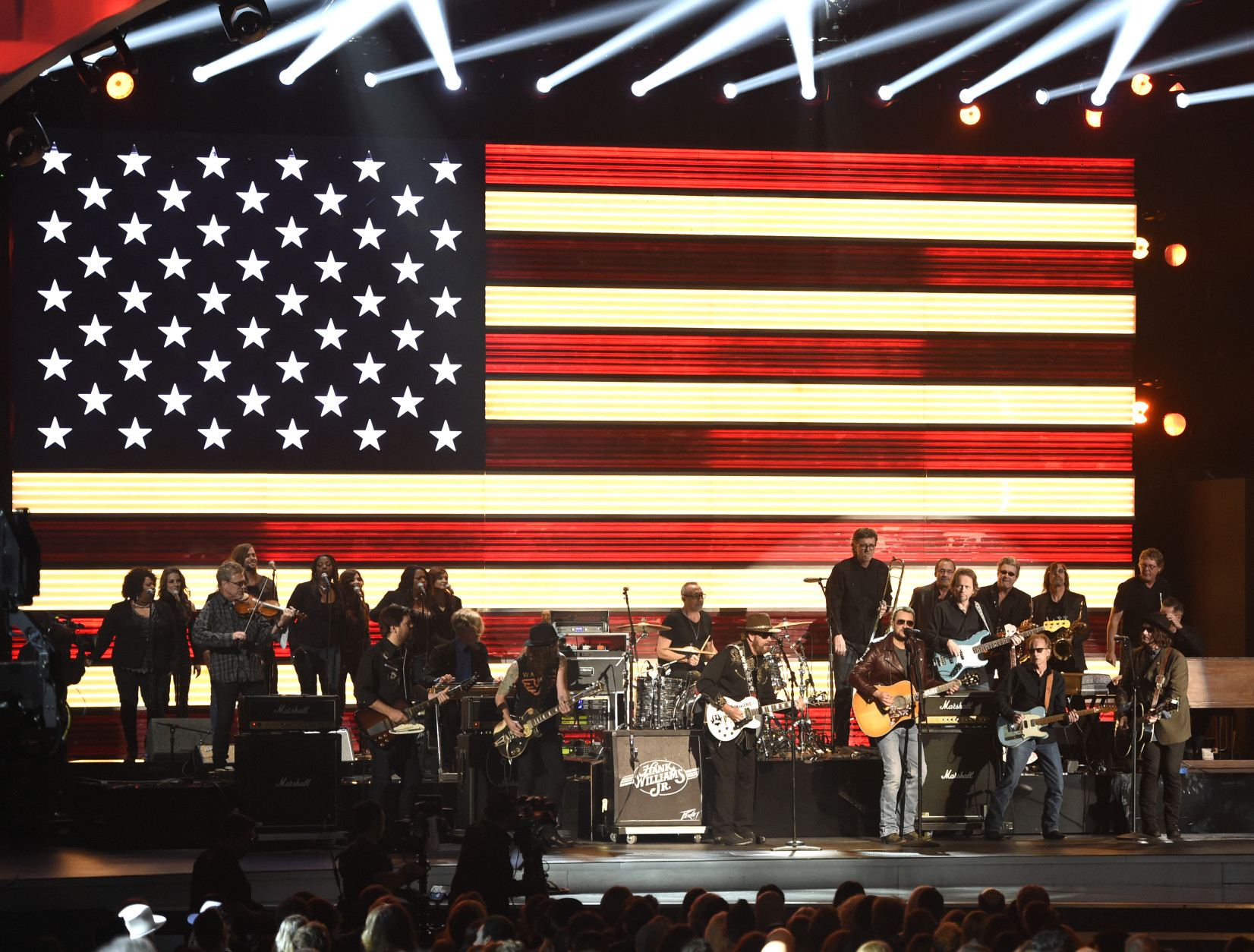 Hank Williams Jr., left, and Eric Church perform at the 49th annual CMA Awards at the Bridgestone Arena on Wednesday, Nov. 4, 2015, in Nashville, Tenn. (Photo by Chris Pizzello/Invision/AP)
