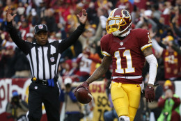 LANDOVER, MD - NOVEMBER 29: Wide receiver DeSean Jackson #11 of the Washington Redskins scores a second quarter touchdown against the New York Giants at FedExField on November 29, 2015 in Landover, Maryland. (Photo by Rob Carr/Getty Images)