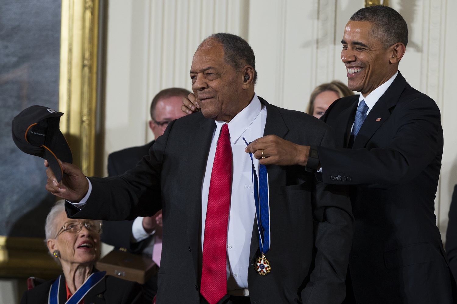 Obama honors Mays, Berra with Presidential Medal of Freedom