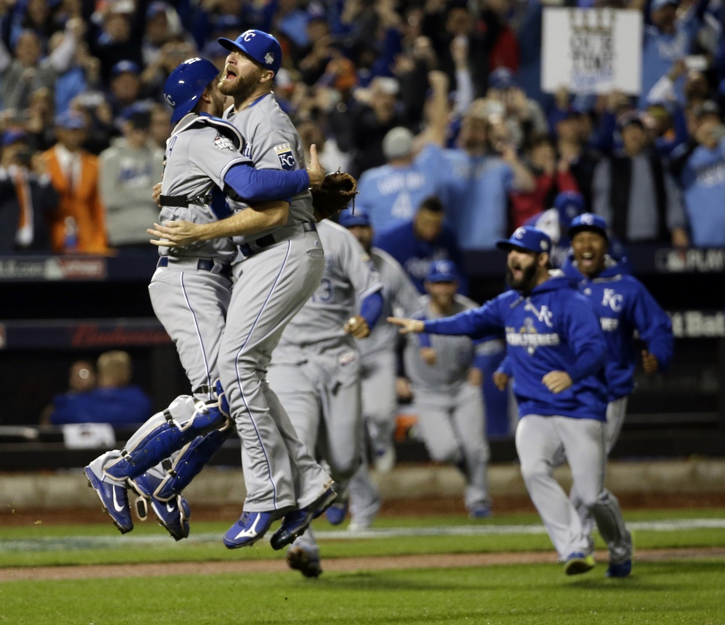 Kansas City Royals head back to World Series after dramatic win