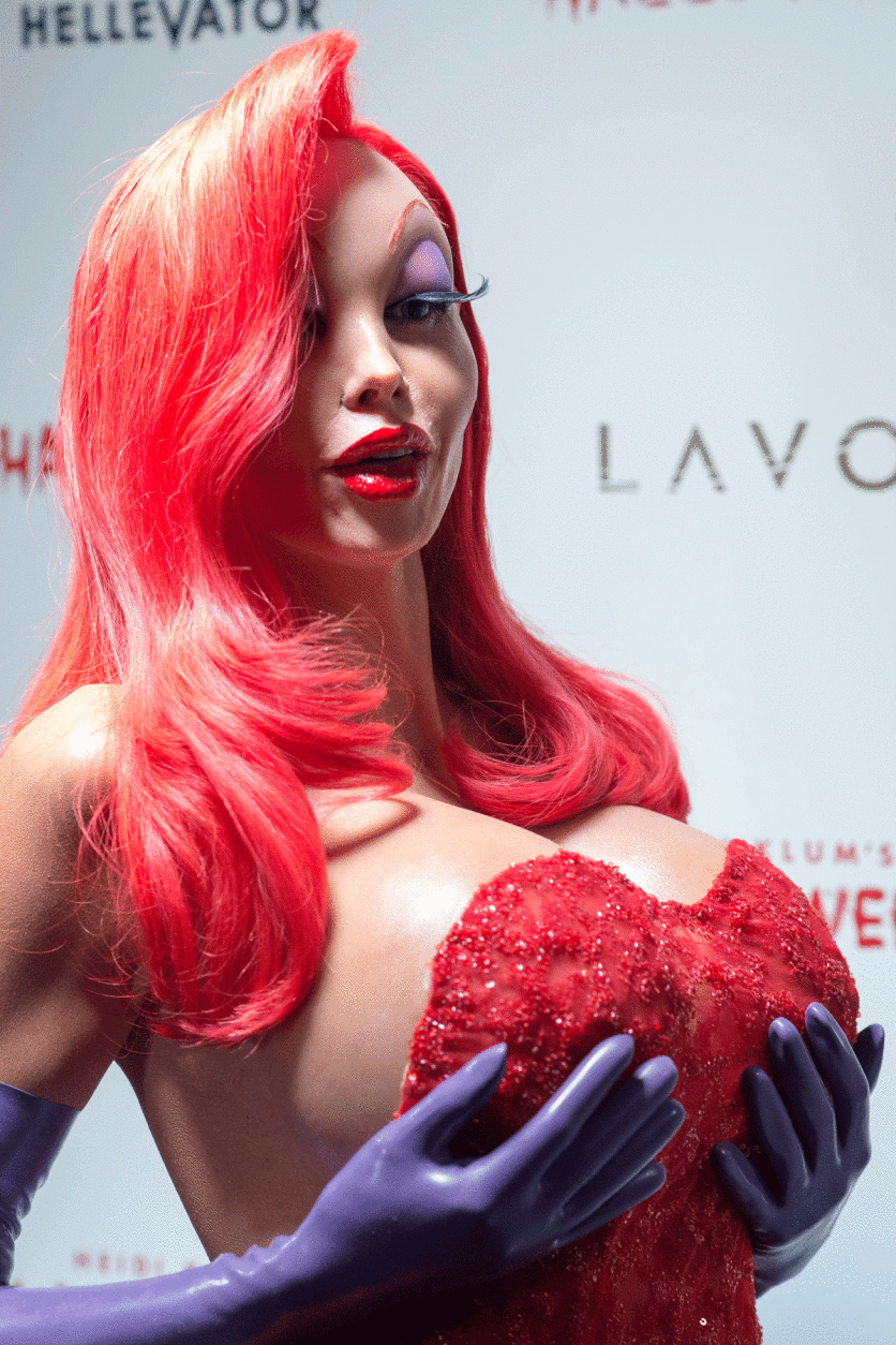 Heidi Klum dressed as Jessica Rabbit attends her 16th Annual Halloween Party at Lavo on Saturday, Oct. 31, 2015, in New York. (Photo by Charles Sykes/Invision/AP)