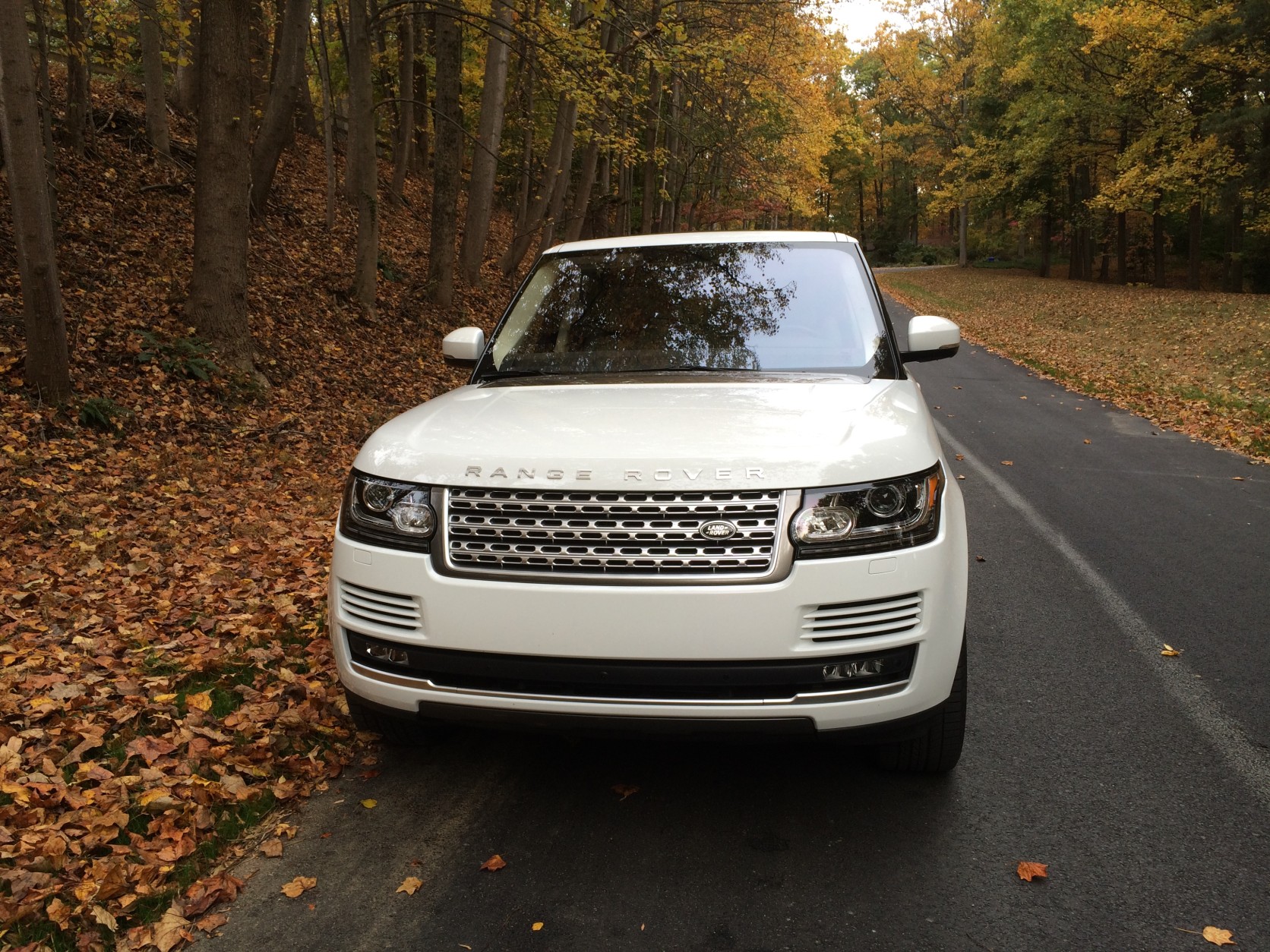 The Range Rover has the right amount of luxury and coolness to appeal to many people. It now offers a standard supercharged V6 with decent performance and improved fuel economy without really sacrificing what a Range Rover should be, except for fewer visits to the gas station. (WTOP/Mike Parris)