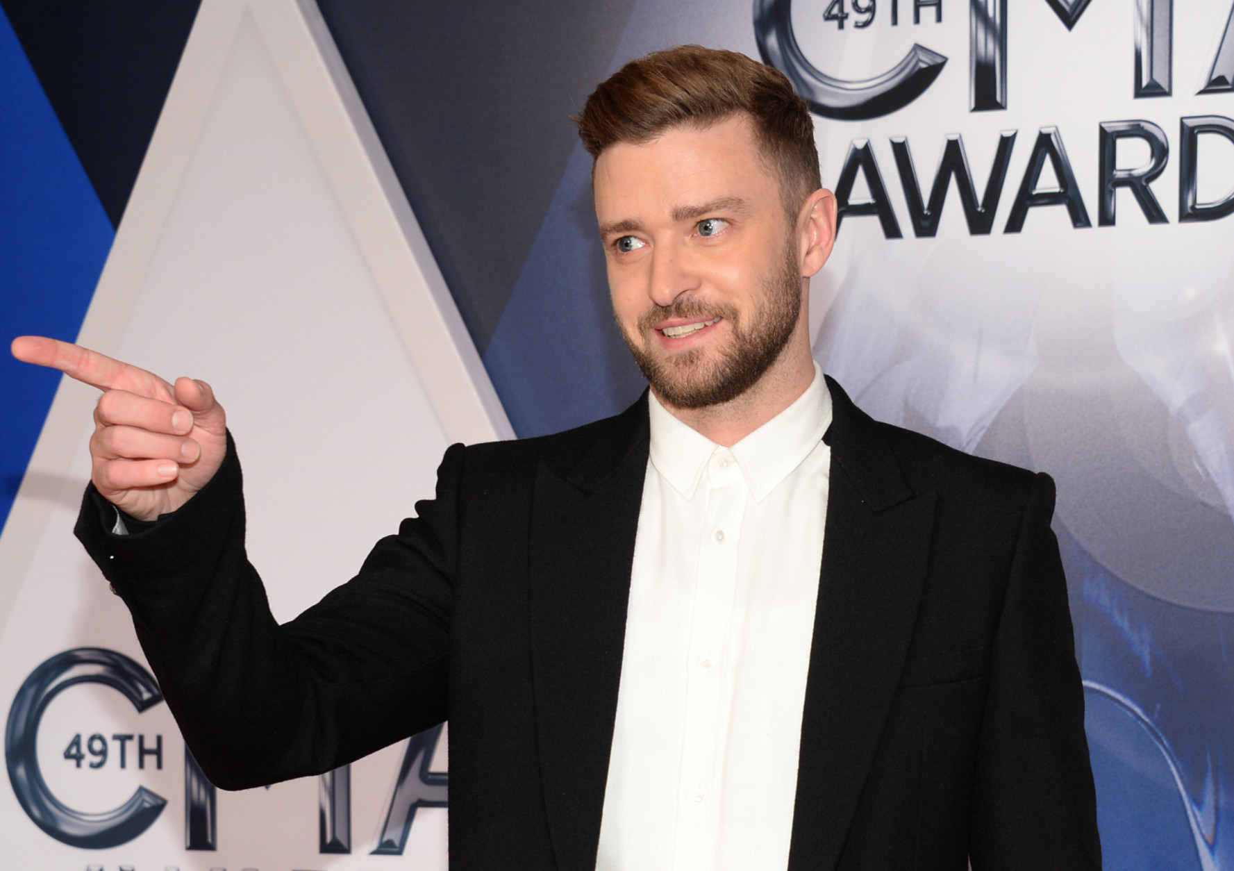 Justin Timberlake arrives at the 49th annual CMA Awards at the Bridgestone Arena on Wednesday, Nov. 4, 2015, in Nashville, Tenn. (Photo by Evan Agostini/Invision/AP)