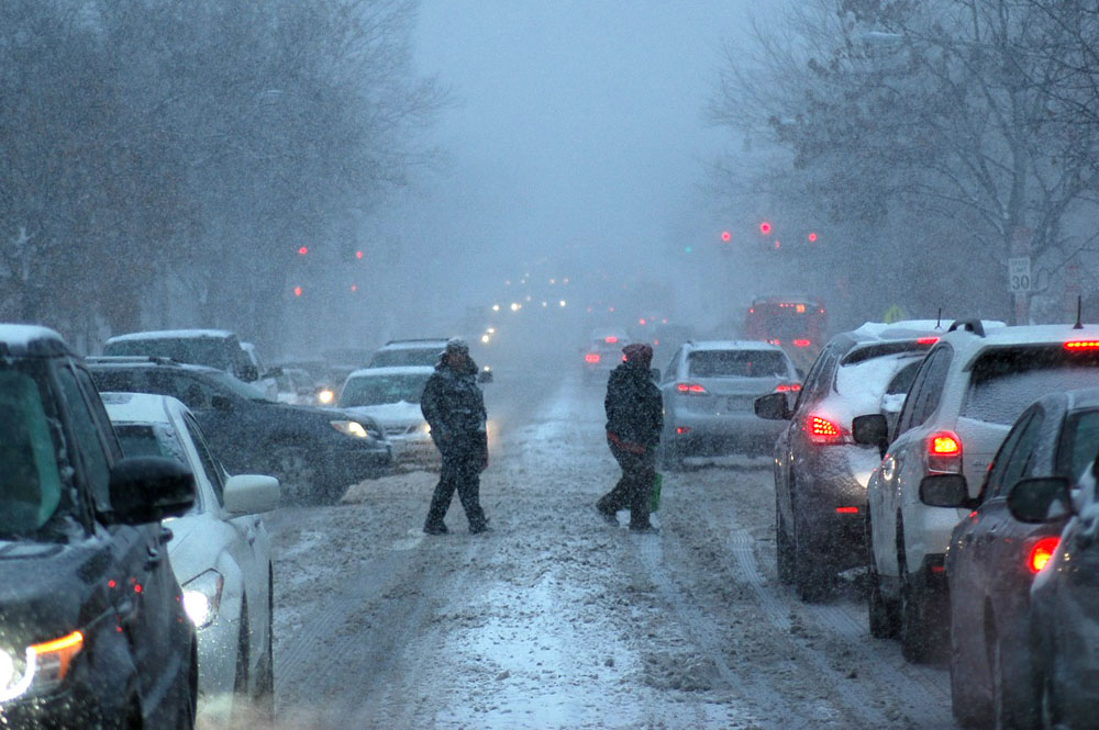 In 2015, the region's first bout with winter weather was on Jan. 6, perhaps the most traumatizing snowstorm of the season for millions of morning commuters. On a fateful Tuesday morning, a period of heavy snow coincided with the height of the morning rush hour. Several school systems made a late call to close after thousands of parents and students had already hit the roads. (WTOP/Dave Dildine)