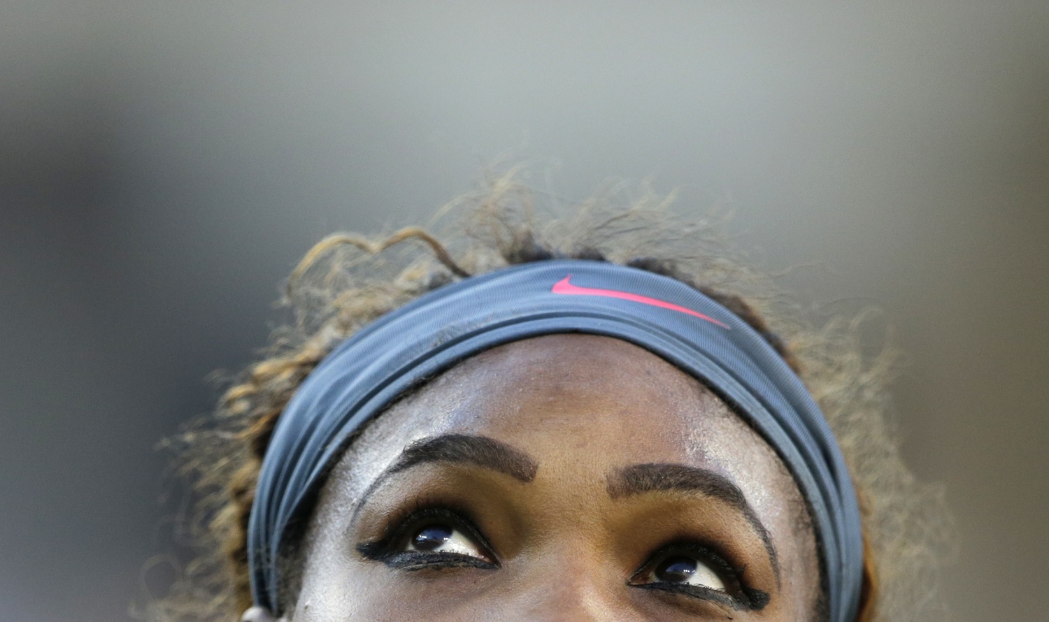 Serena Williams checks the scoreboard between points during the women's singles final of the 2013 U.S. Open tennis tournament, Sunday, Sept. 8, 2013, in New York. (AP Photo/Charles Krupa)