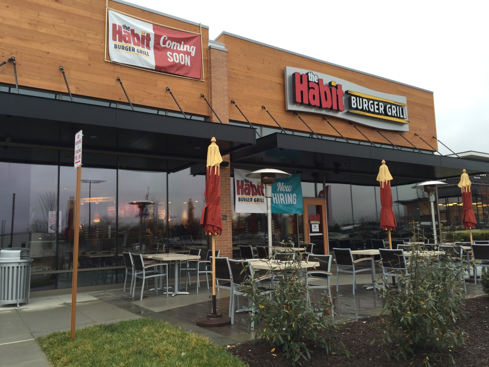 The Habit Burger Grill officially opens in Ashburn on Saturday, but it's holding several open-to-the-public preview events before then. (WTOP/Michelle Basch)