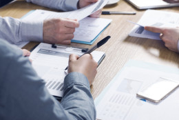 If you’re looking for help with investing and don’t know where to start, here are several major red flags to avoid when considering a financial advisor. (Thinkstock)