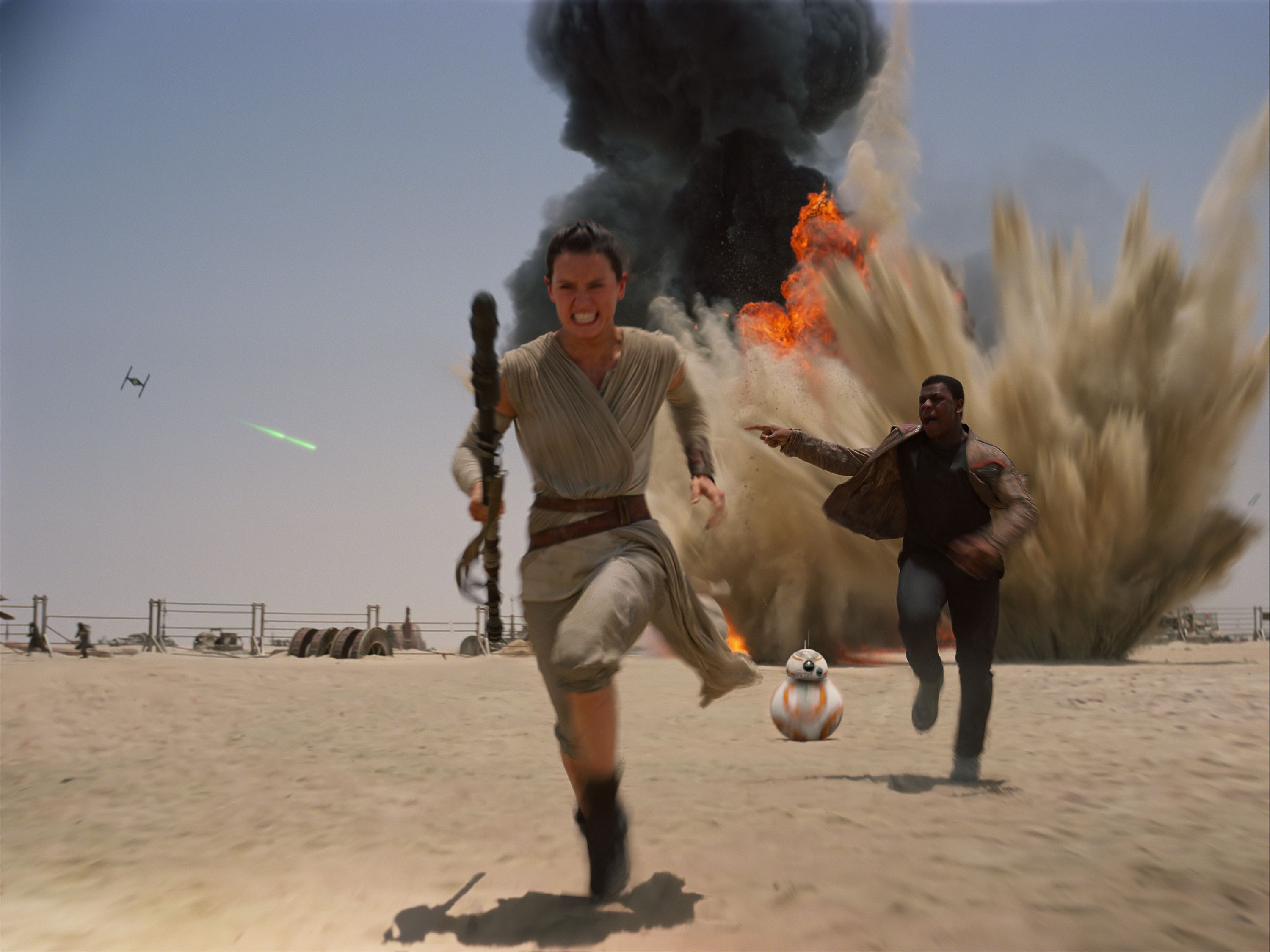 Review: ‘The Force Awakens’ is the best ‘Star Wars’ in 35 years