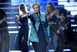 Host Jane Lynch performs at the People's Choice Awards at the Microsoft Theater on Wednesday, Jan. 6, 2016, in Los Angeles. (Photo by Chris Pizzello/Invision/AP)