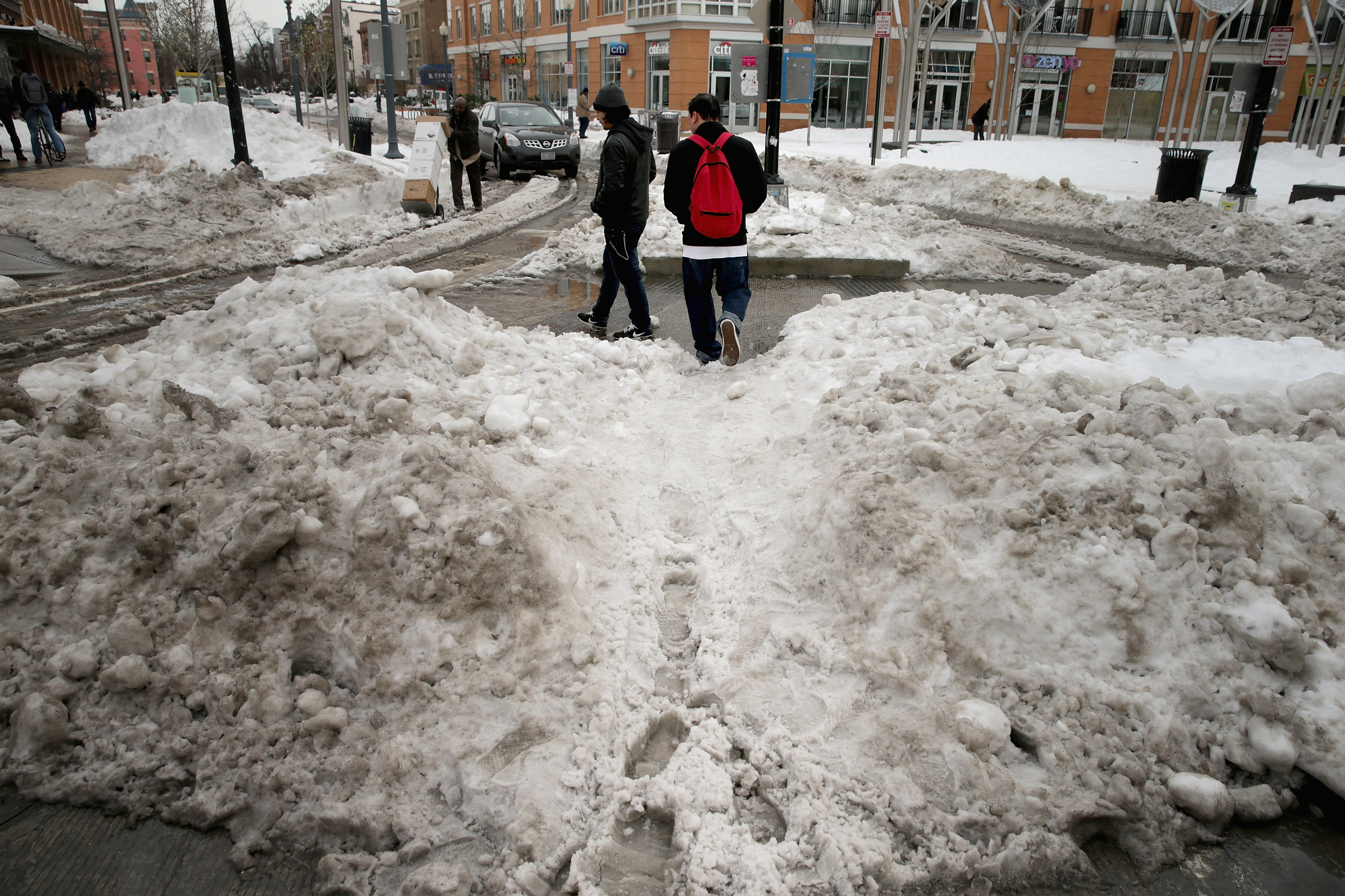 D.C. officials assess local response to massive blizzard