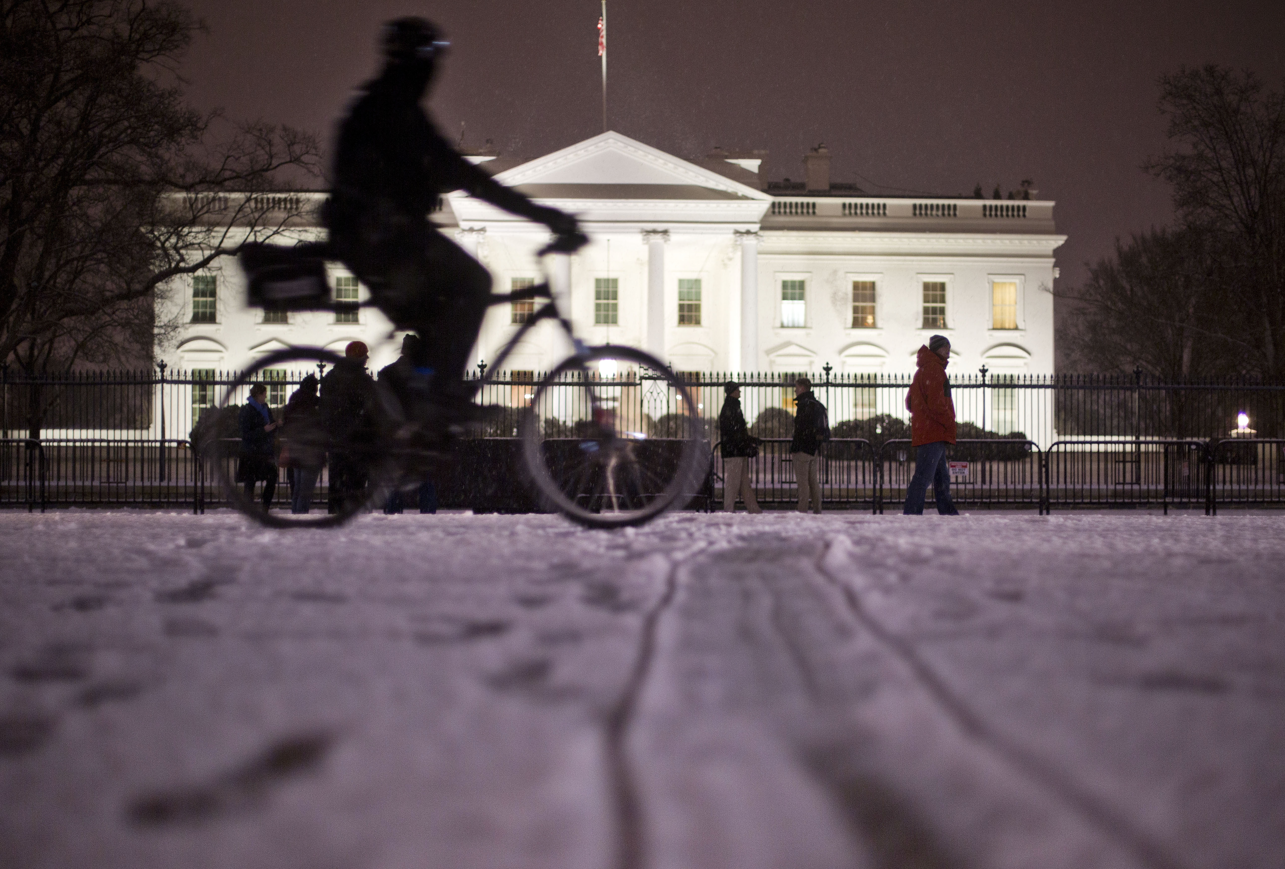 After spring-like temps, snow possible for D.C. area on Friday