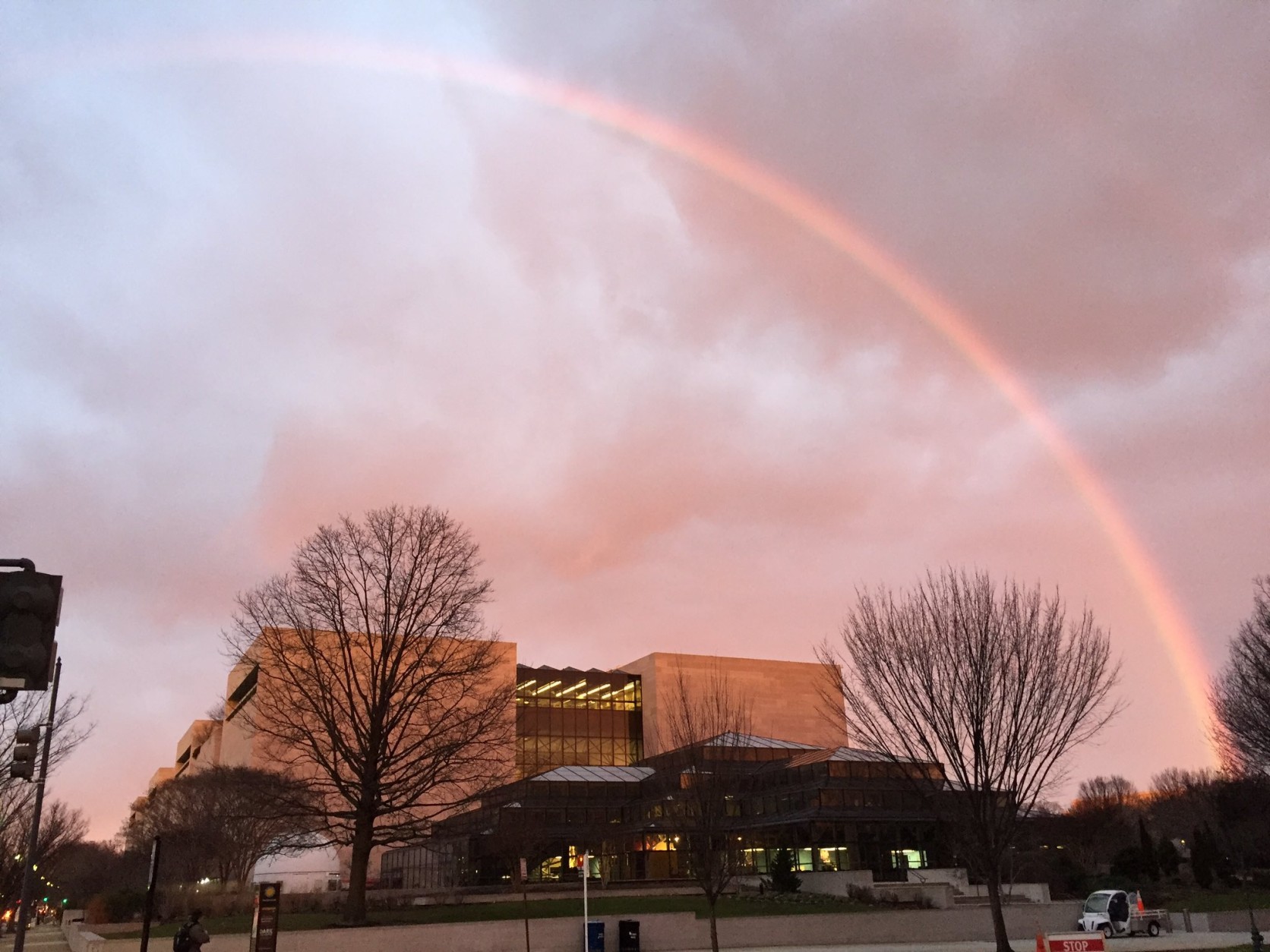 A Thursday-morning rainbow at the Air and Space Museum. (Kim Danek via Twitter)