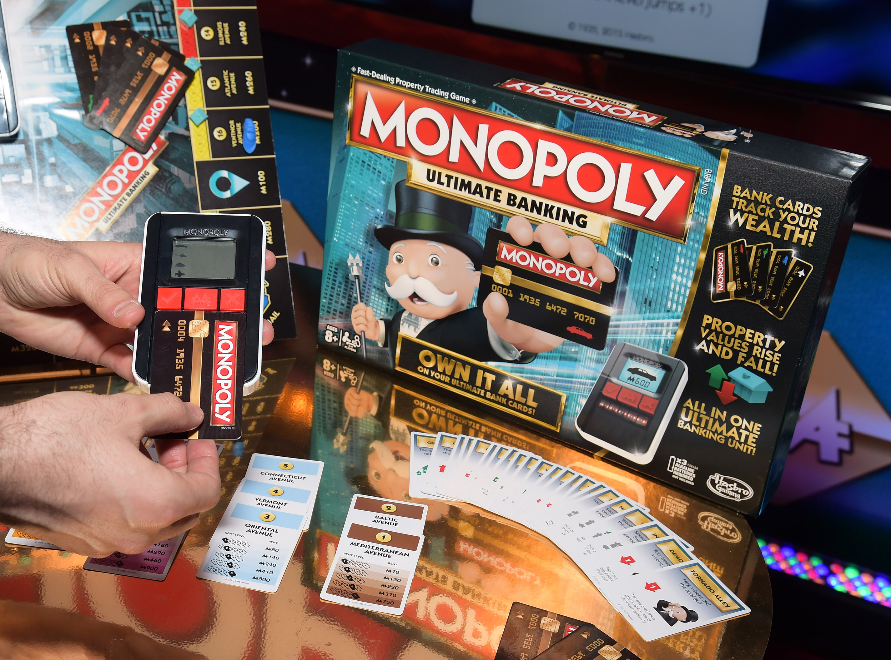 New Monopoly edition does away with cash