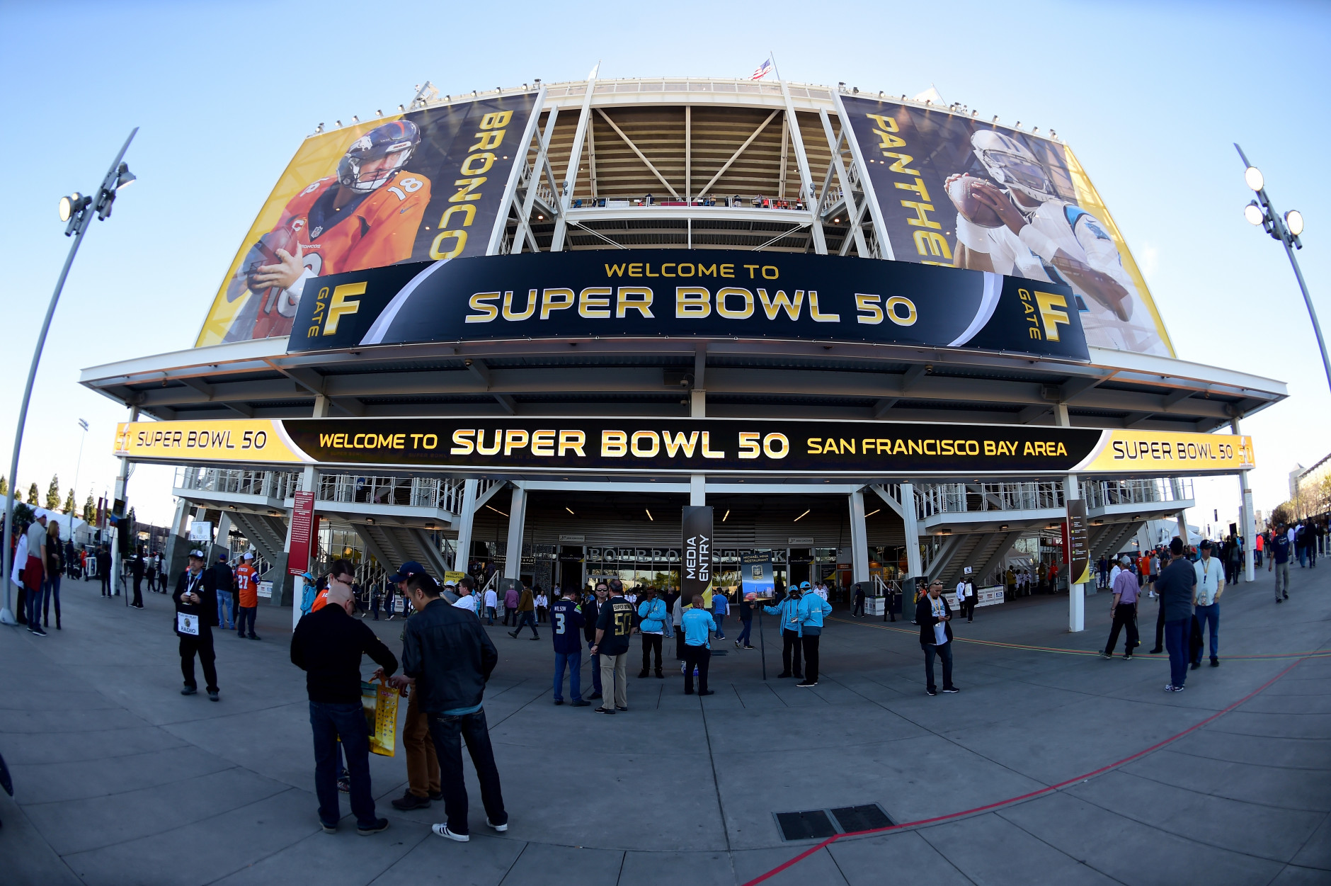 Super Bowl 50: Around Town