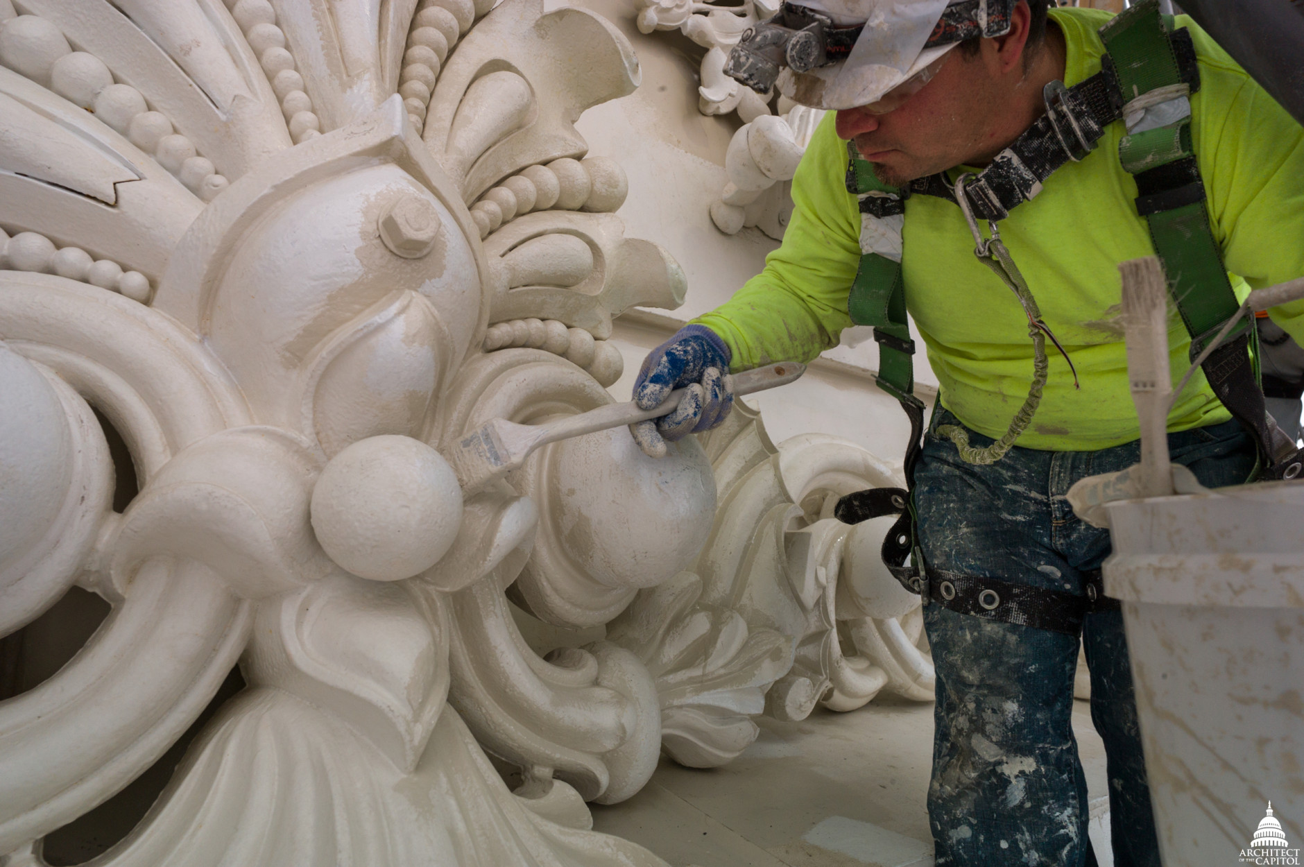 Workmen continue to refurbish the Capitol dome in March 2016. (Architect of the Capitol)