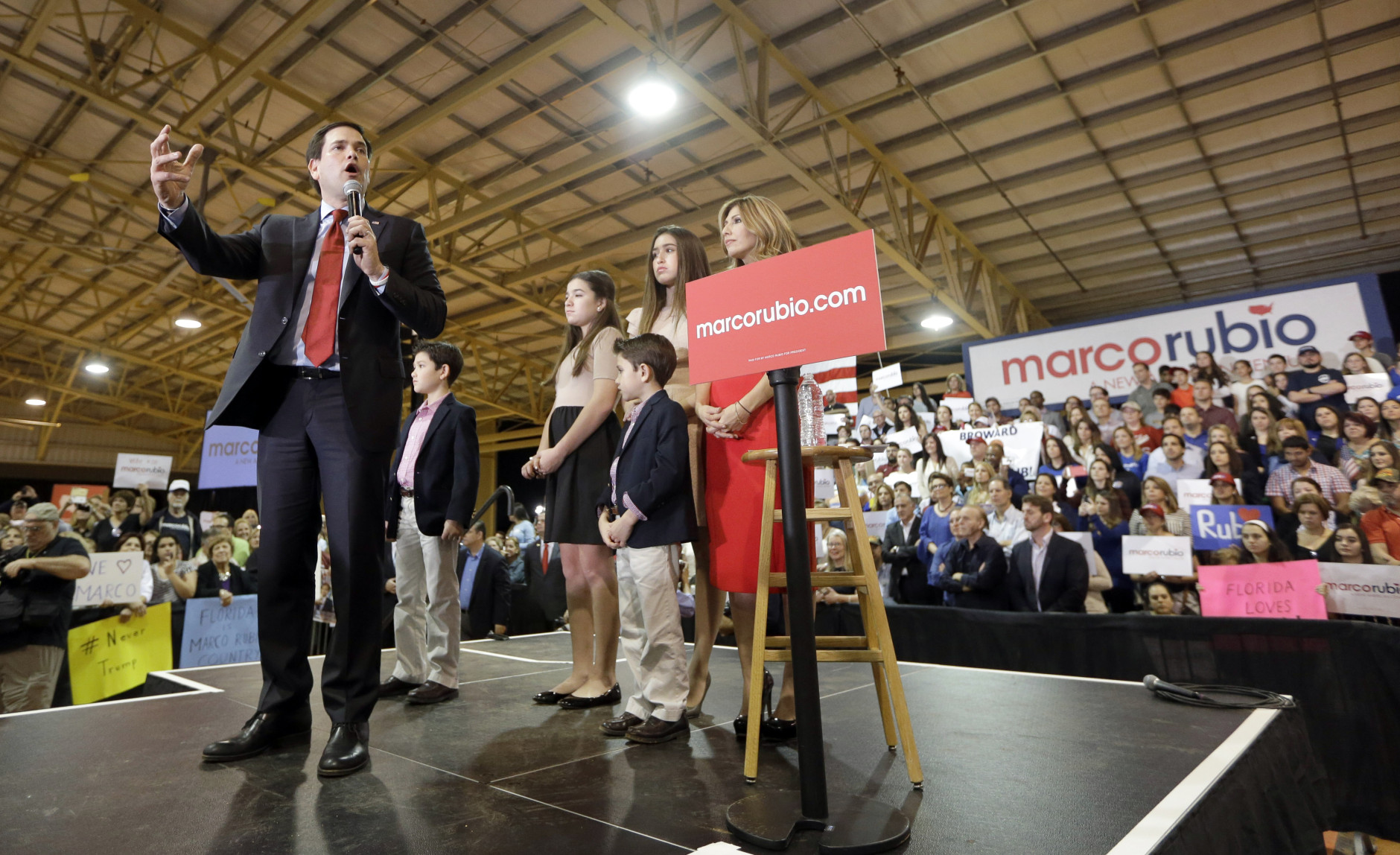 Republican presidential candidate, Sen. Marco Rubio, R-Fla., speaks to supporters at a campaign rally, Tuesday, March 1, 2016, in Miami. (AP Photo/Alan Diaz)