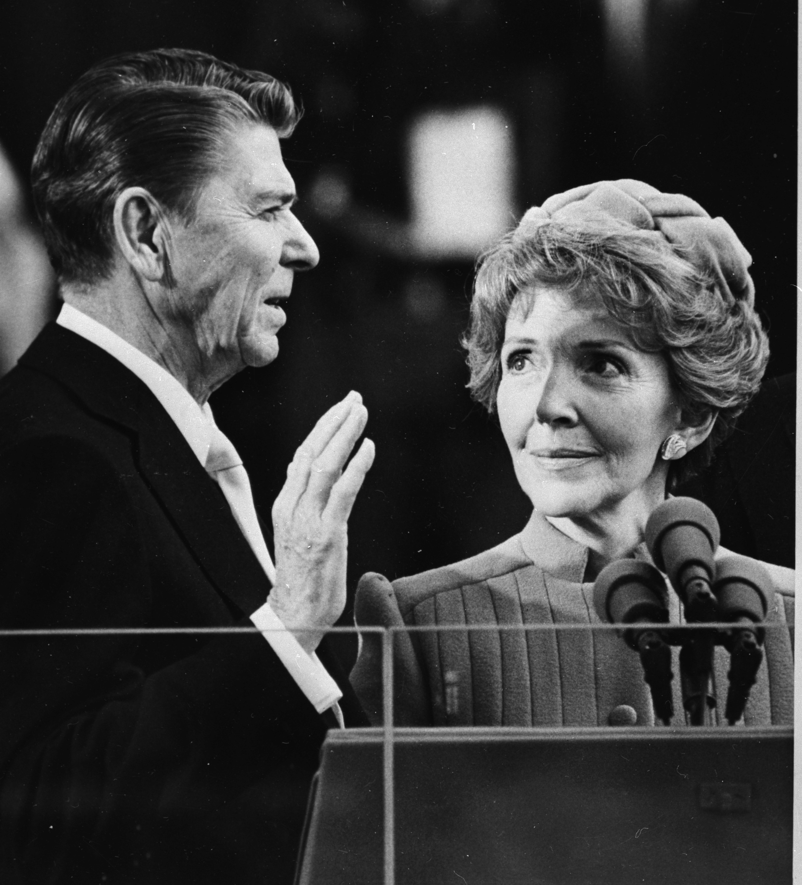 Photos: The life of former first lady Nancy Reagan (1921-2016)