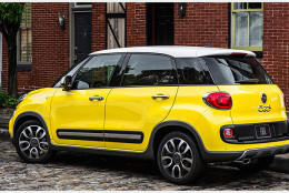Lowest-rated Compact: The Fiat 500L
The Fiat had the straight-up lowest reliability rating of Consumer Reports' latest survey of more than 740,000 vehicles. Owner satisfaction is below average, meaning more people than usual who own this car wish they didn't. (Fiat)