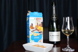 Trefoil shortbread paired with Le Mesnil Champagne Grand Cru Blanc. (WTOP/Dana Gooley)
