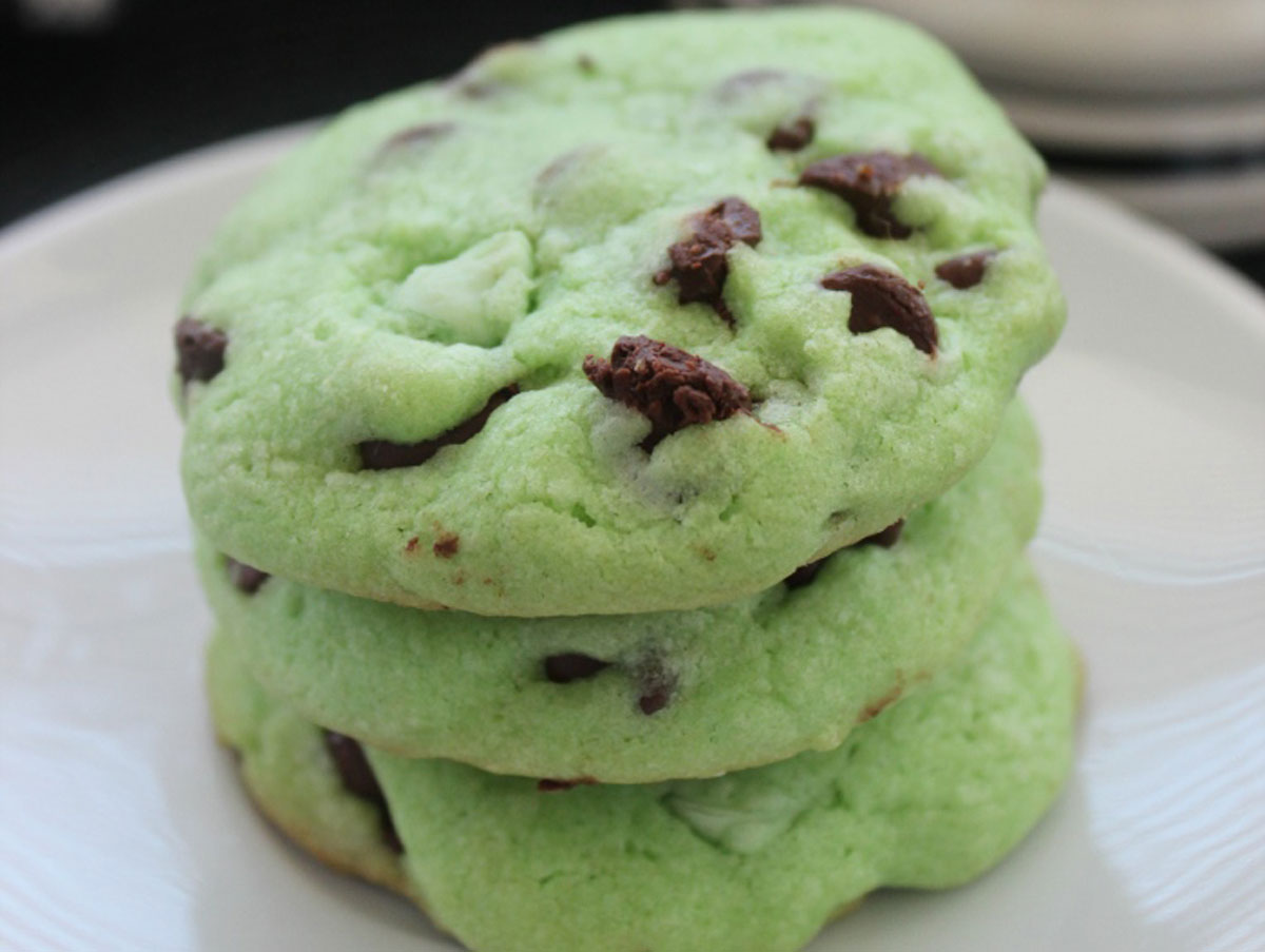 Mint chocolate chip cookies are another sweet option, as suggested by blog <a href="http://www.rakinginthesavings.com/mint-chocolate-chip-cookies/">Raking in the Savings</a>. (Courtesy Raking in the Savings)