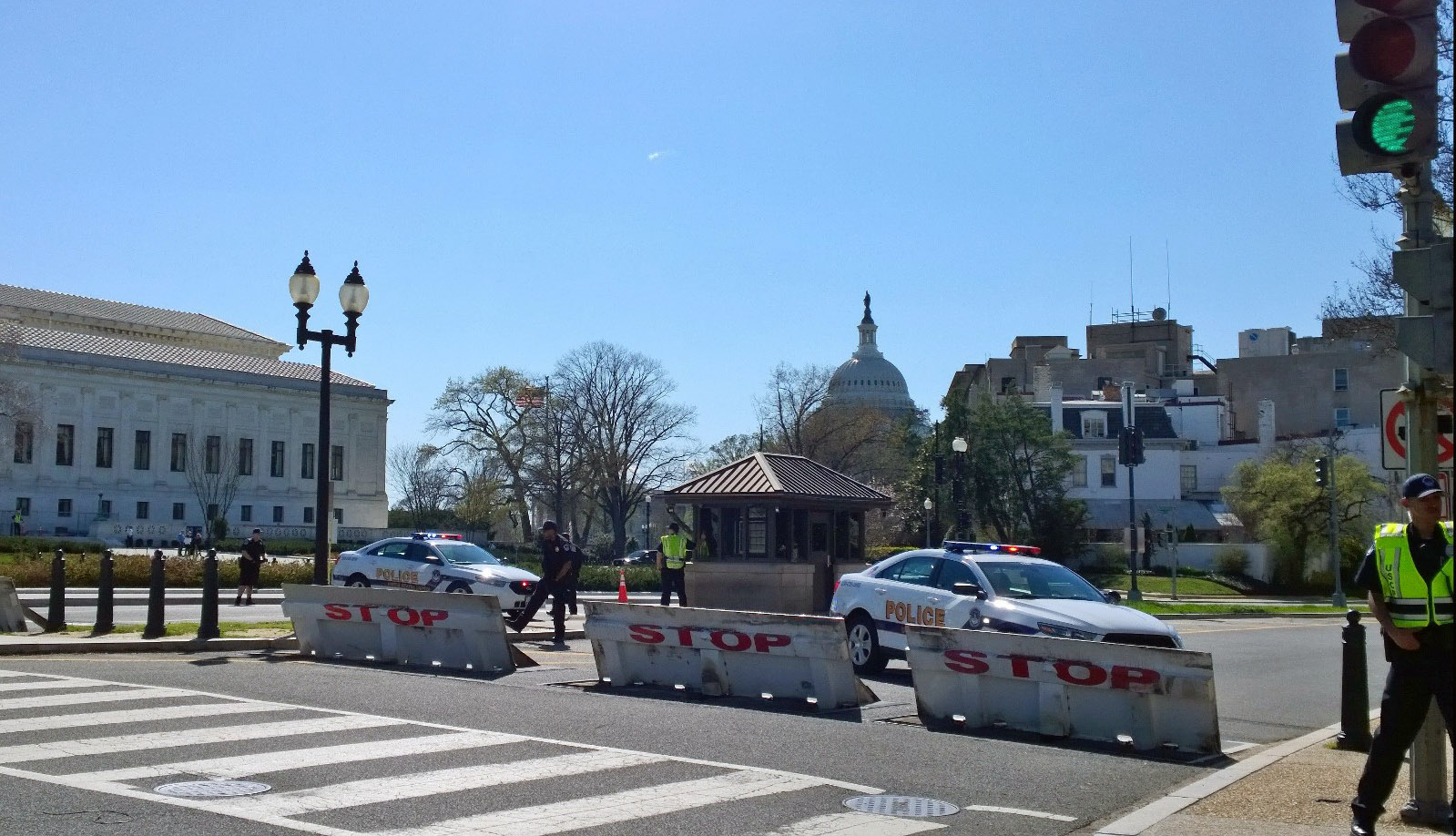 Barricades are raised after reports of shots fired at the U.S. Capitol Visitor's Center Wednesday afternoon. (WTOP/Megan Matthews)