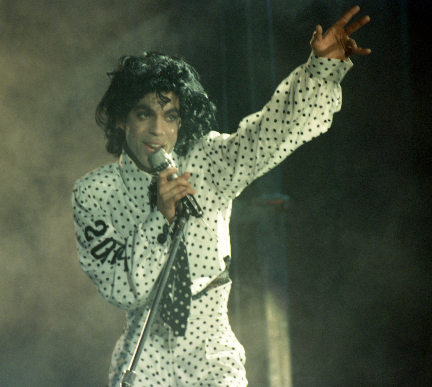 American popstar Prince performing at the Eissporthalle in Frankfurt, Germany during his Parade Tour, on August 26, 1986. (AP Photo)
