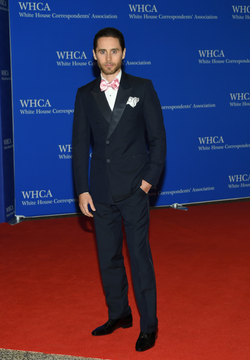 Jared Leto arrives at the White House Correspondents' Association Dinner at the Washington Hilton Hotel on Saturday, April 30, 2016, in Washington. (Photo by Evan Agostini/Invision/AP)