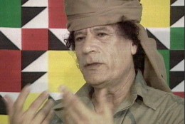 LIBYAN LEADER, DICTATOR, SPEAKING, GESTURING TURBAN,