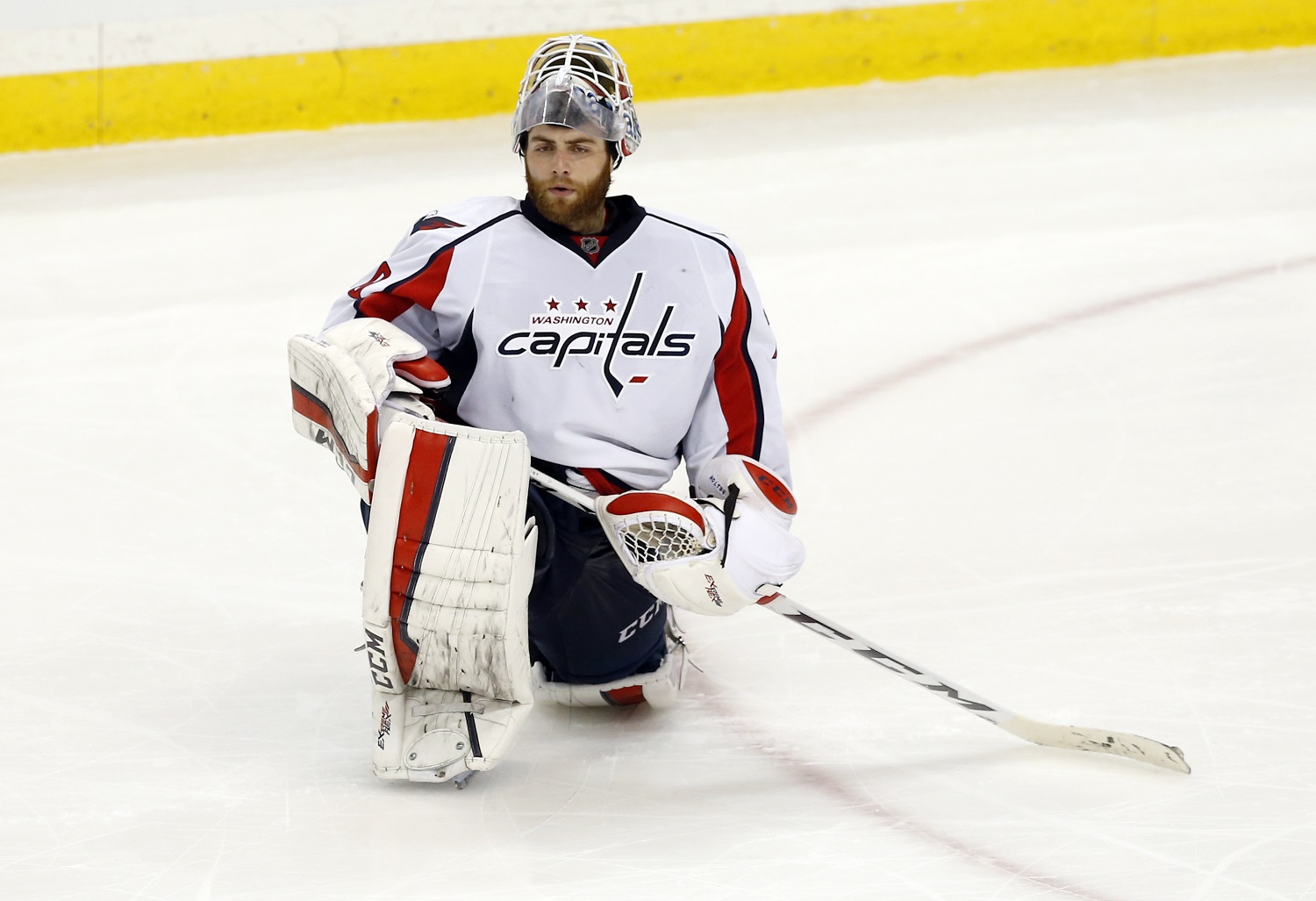 Washington Capitals goalie Braden Holtby plays against the Minnesota Wild in the first period of an NHL hockey game, Thursday, Feb. 11, 2016, in St. Paul, Minn. (AP Photo/Jim Mone)